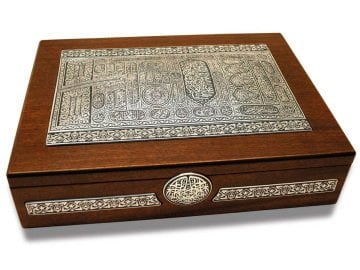 المصحف الشريف (علبة مطلية بالفضة)