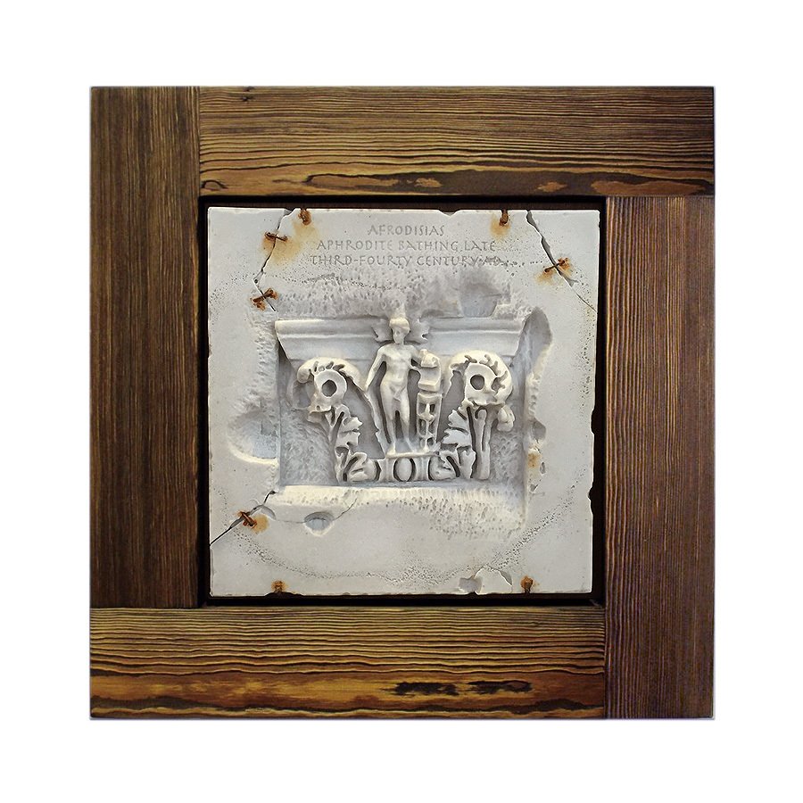 Yıkanan Afrodit (Ahşap Çerçeve)