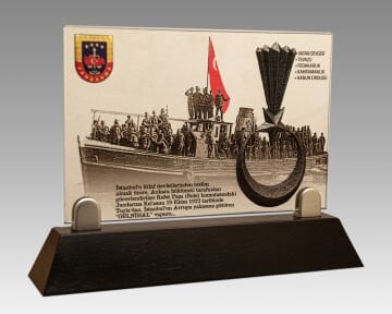 İstanbul İl Jandarma - Camlı Obje