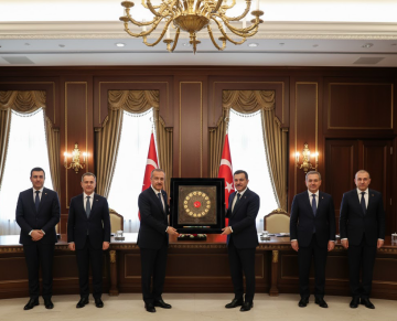 Tarihte 16 Türk Devleti (Tablo)